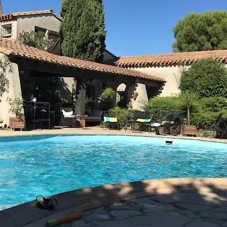 Le Jardin De La Cité